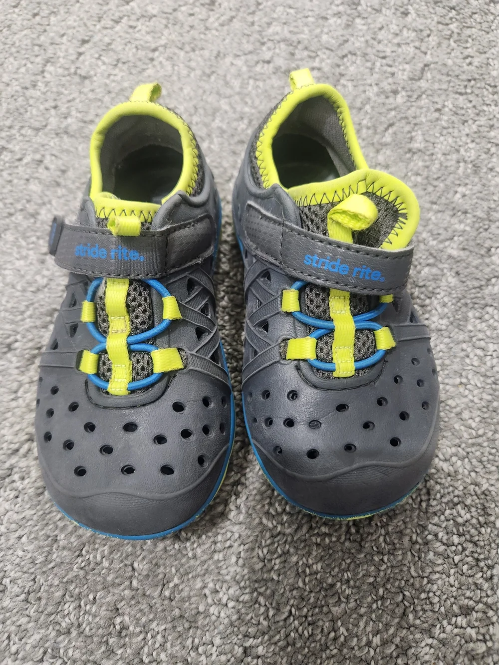 Stride Rite Kids Gray & Lime Water-Friendly Sneakers Size 7